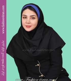 مقنعه با نقاب آبی فرم