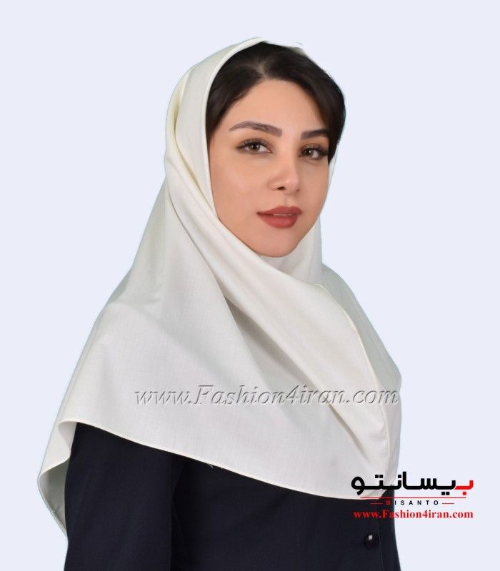 مقنعه ساده شیری