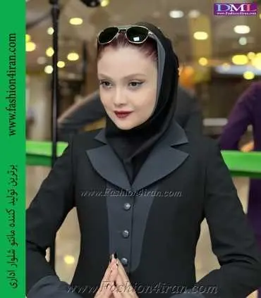 مانتو شلوار اداری فاستونی مشکی یقه نوک مدادی کد 98