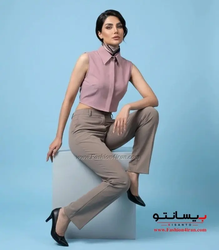 کراپ شومیز حلقه‌ای یقه مردانه پارچه الیزه صورتی پاستیلی کد 202